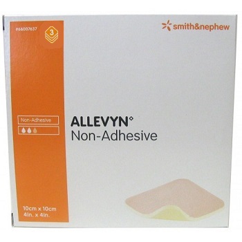 [907280352] MEDICAZIONE IDROCELLULARE STERILE ALTAMENTE ASSORBENTE NON ADESIVA IN SCHIUMA DI POLIURETANO 10X10CM 3 PEZZI